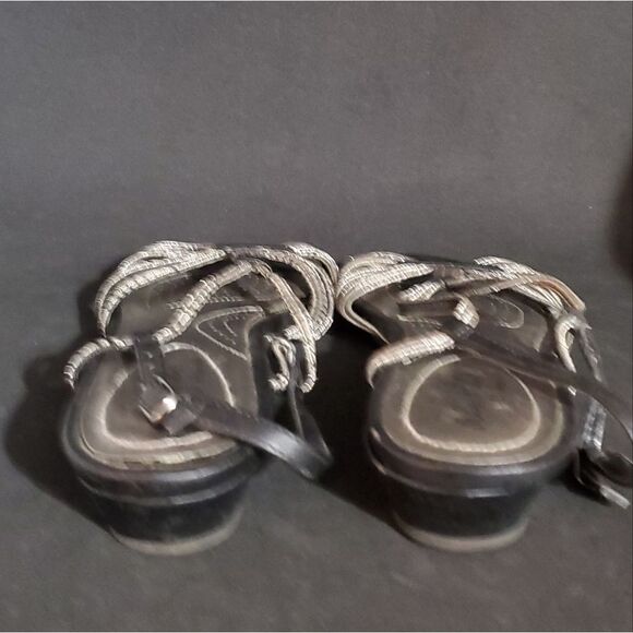 Dexflex by Dexter Silver & Black Sandals (8) - Picture 4 of 6